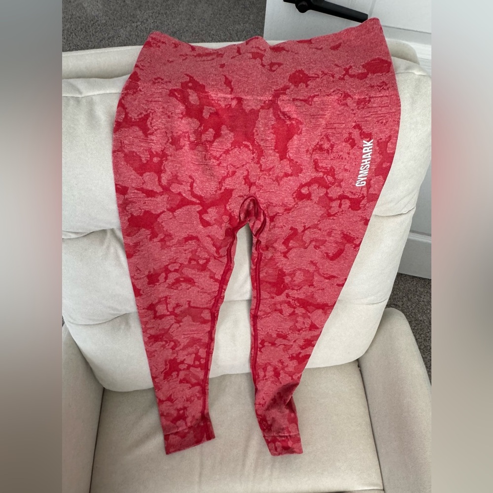 Gymshark Adapt Camo Seamless Leggings - Red